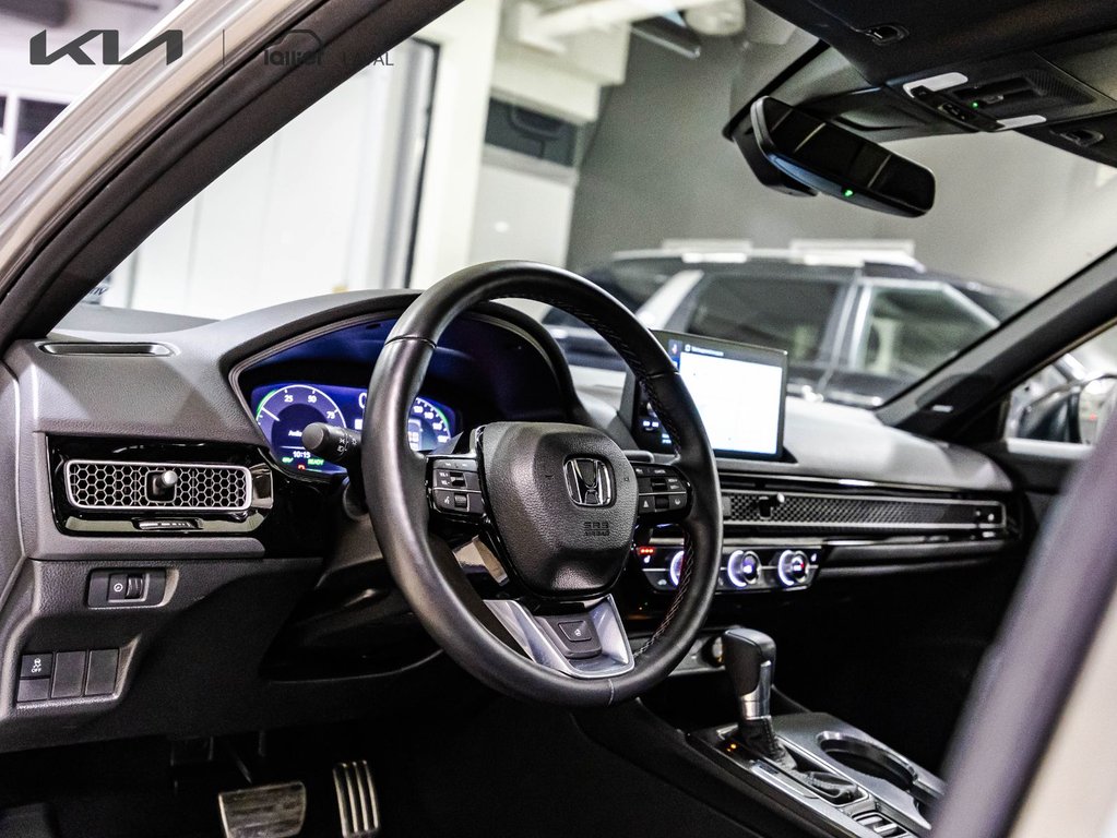 Honda Civic Sedan Hybrid Touring 2025 à , Québec - 21 - w1024h768px