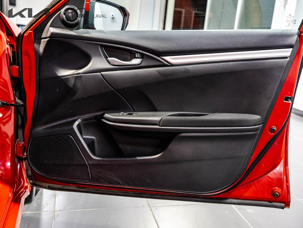 Honda Civic Sedan LX 2019 à , Québec - 16 - w1024h768px