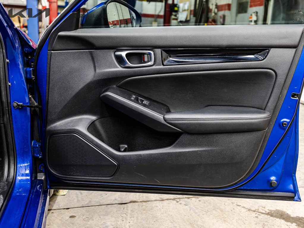 Honda Civic Sedan Touring 2022 à , Québec - 17 - w1024h768px