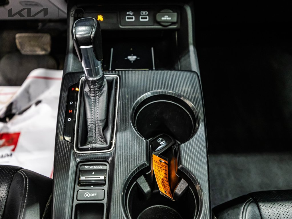 Honda Civic Sedan Touring 2022 à , Québec - 26 - w1024h768px