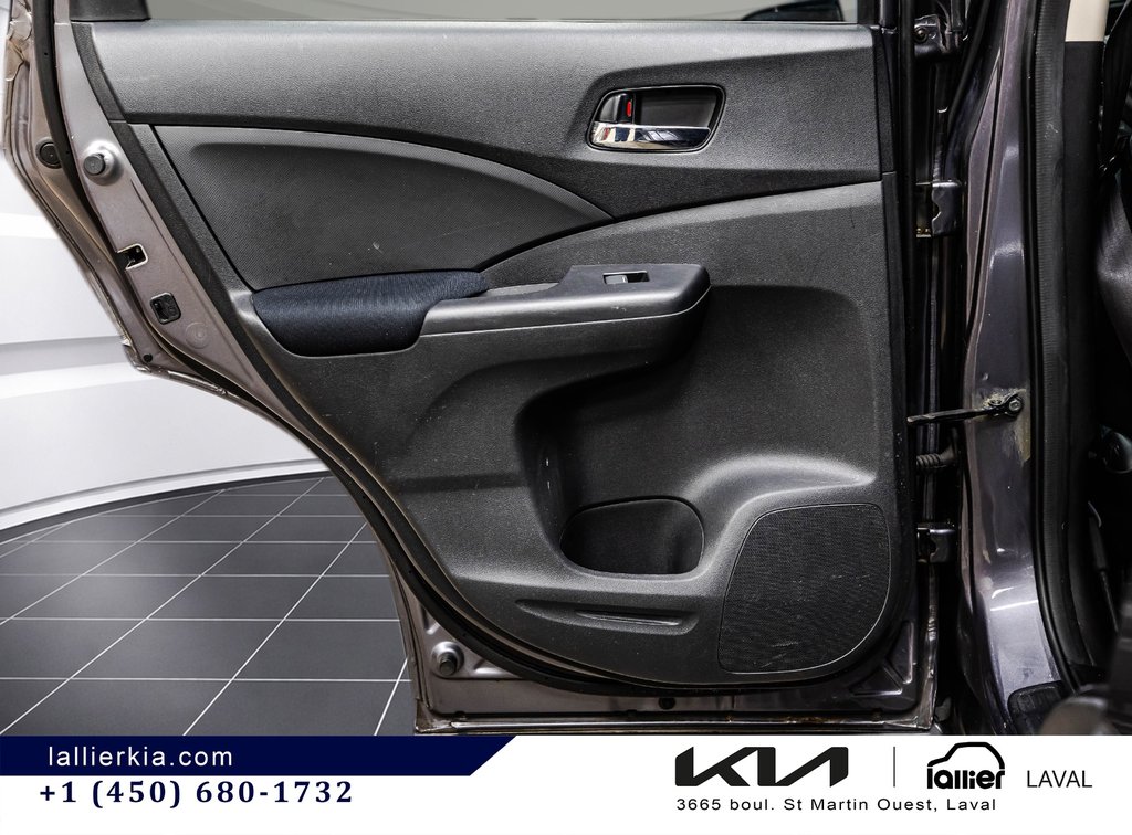 Honda CR-V SE 2016 à Montréal, Québec - 13 - w1024h768px