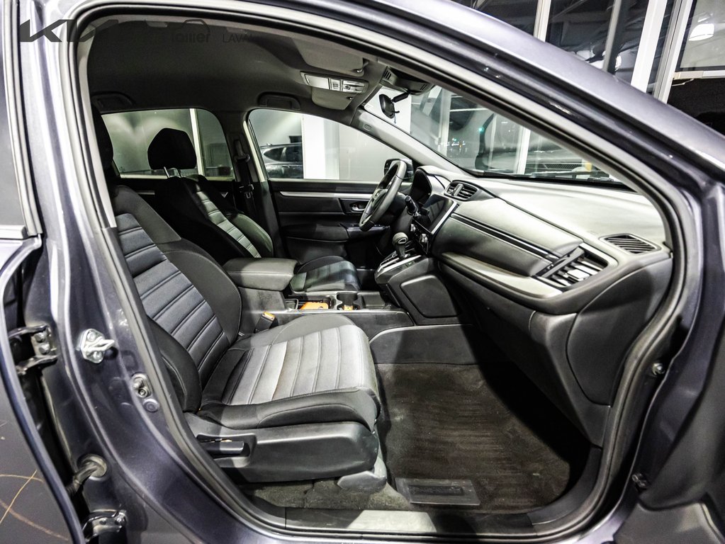 Honda CR-V LX 2018 à Montréal, Québec - 13 - w1024h768px