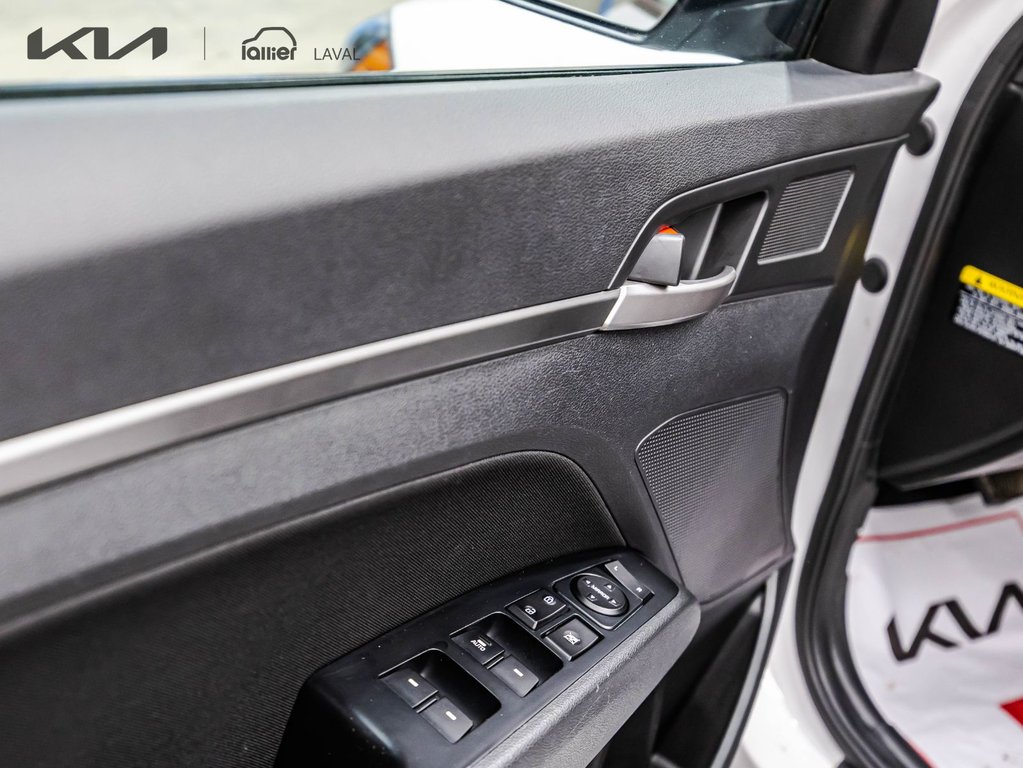 2018 Hyundai Elantra GL in Montréal, Quebec - 11 - w1024h768px