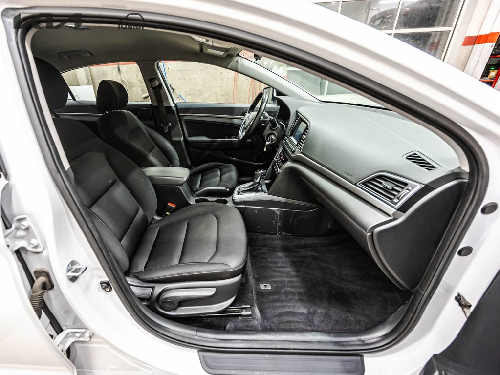 2018 Hyundai Elantra GL in Montréal, Quebec - 17 - w1024h768px