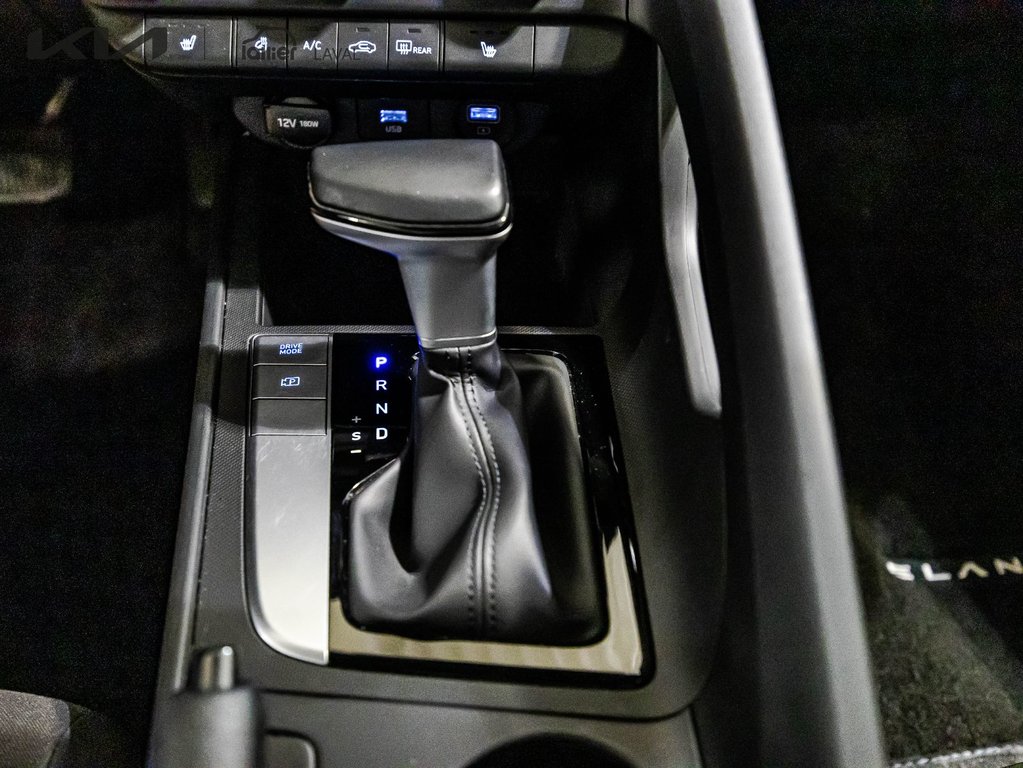 Hyundai Elantra Preferred 2021 à , Québec - 18 - w1024h768px