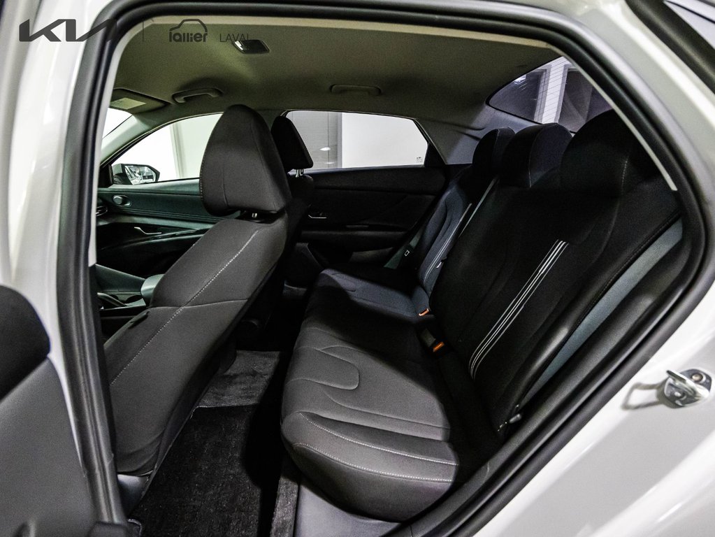 Hyundai Elantra Preferred 2021 à , Québec - 19 - w1024h768px