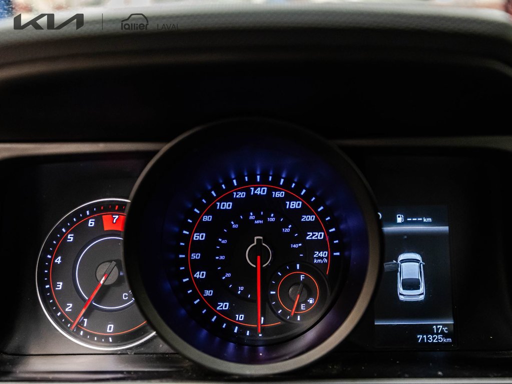 2023 Hyundai Elantra Preferred in Montréal, Quebec - 21 - w1024h768px