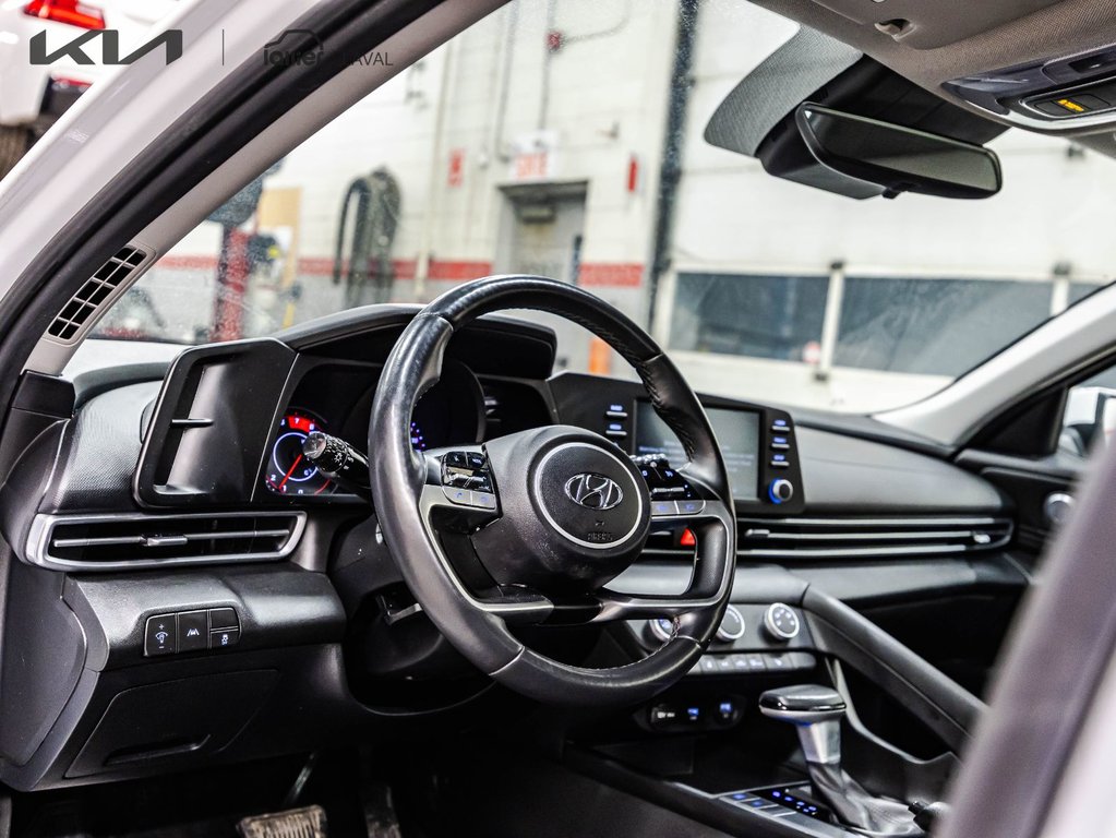 2023 Hyundai Elantra Preferred in Montréal, Quebec - 18 - w1024h768px