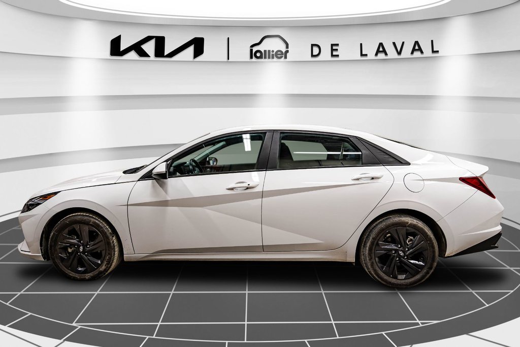 2023 Hyundai Elantra Preferred in Montréal, Quebec - 6 - w1024h768px