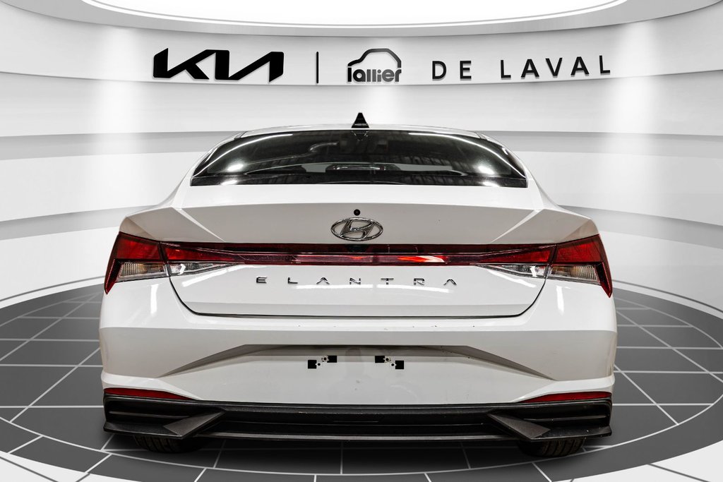 2023 Hyundai Elantra Preferred in Montréal, Quebec - 8 - w1024h768px