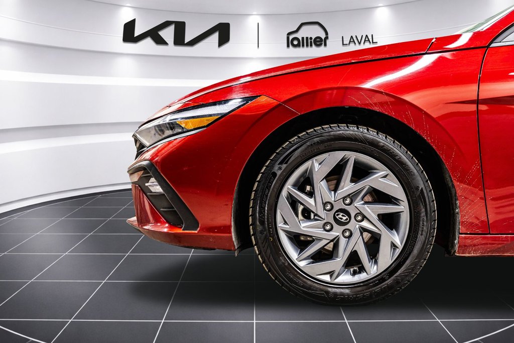 Hyundai Elantra Preferred 2025 à Montréal, Québec - 8 - w1024h768px