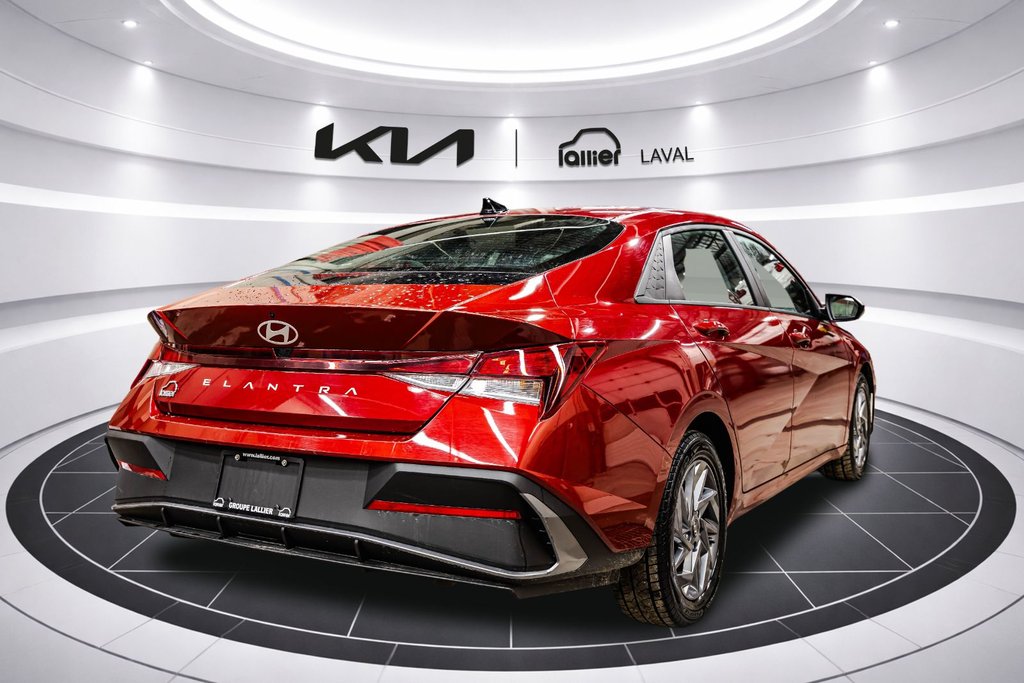 Hyundai Elantra Preferred 2025 à Montréal, Québec - 6 - w1024h768px