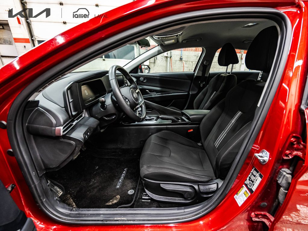 Hyundai Elantra Preferred 2025 à Montréal, Québec - 13 - w1024h768px