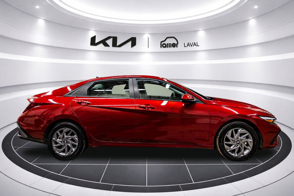 Hyundai Elantra Preferred 2025 à Montréal, Québec - 7 - w1024h768px