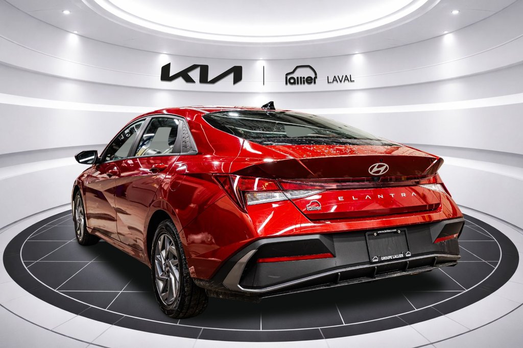 Hyundai Elantra Preferred 2025 à Montréal, Québec - 3 - w1024h768px