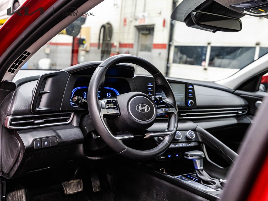 Hyundai Elantra Preferred 2025 à Montréal, Québec - 14 - w1024h768px