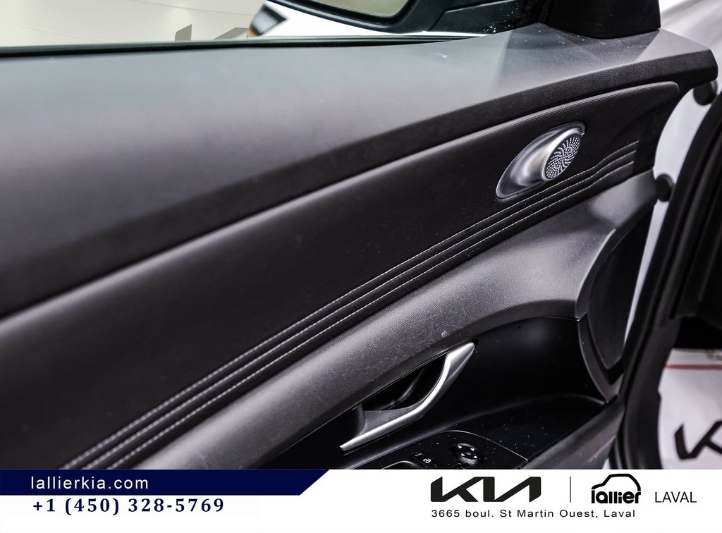 2025 Hyundai Elantra Preferred in Montréal, Quebec - 12 - w1024h768px