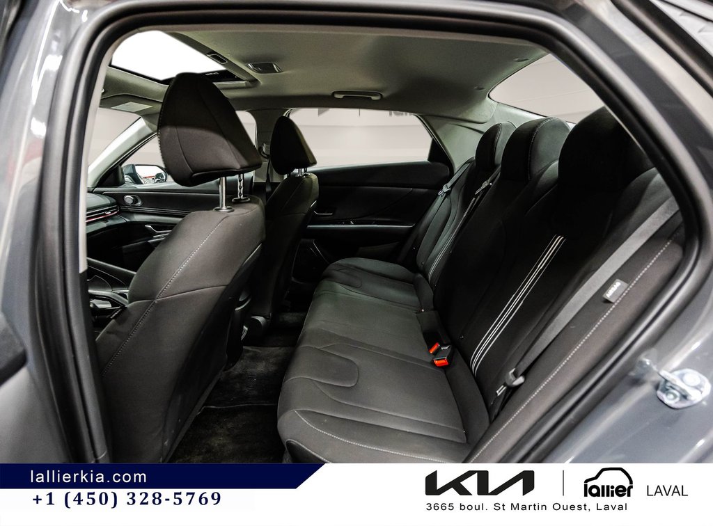 Hyundai Elantra Preferred 2025 à Montréal, Québec - 14 - w1024h768px