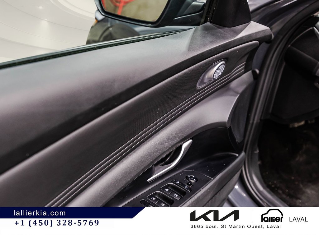 Hyundai Elantra Preferred 2025 à Montréal, Québec - 13 - w1024h768px