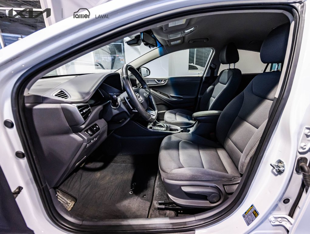 2020  IONIQ PLUG-IN HYBRID Preferred in , Quebec - 11 - w1024h768px