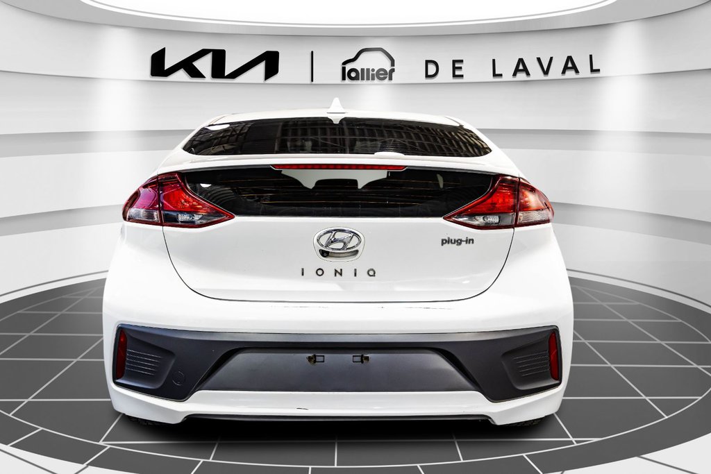 2020  IONIQ PLUG-IN HYBRID Preferred in , Quebec - 7 - w1024h768px