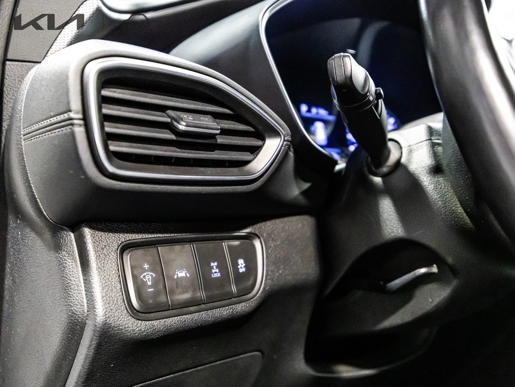 2019 Hyundai Santa Fe Essential in , Quebec - 12 - w1024h768px