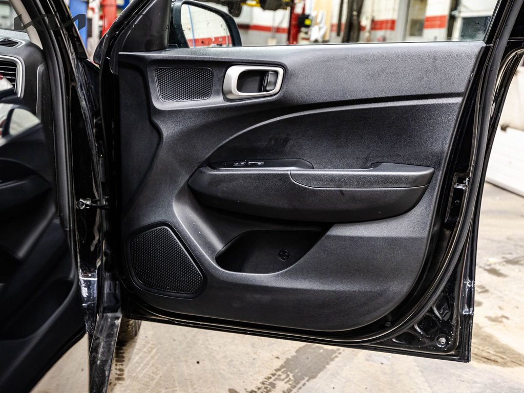 Hyundai Venue Preferred 2025 à Montréal, Québec - 17 - w1024h768px