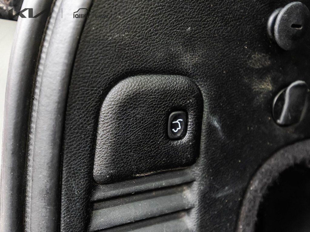 2014 Jeep Grand Cherokee Limited in Montréal, Quebec - 16 - w1024h768px