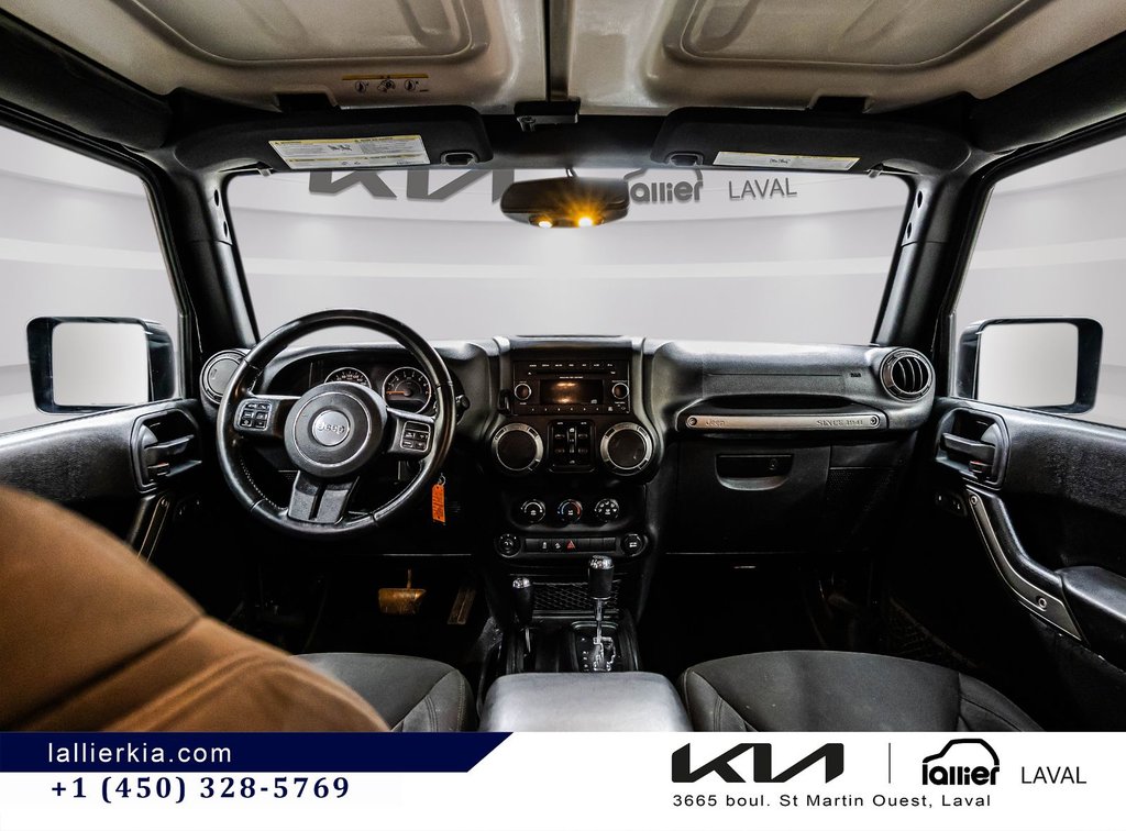 2016 Jeep Wrangler Unlimited Sport in Montréal, Quebec - 14 - w1024h768px