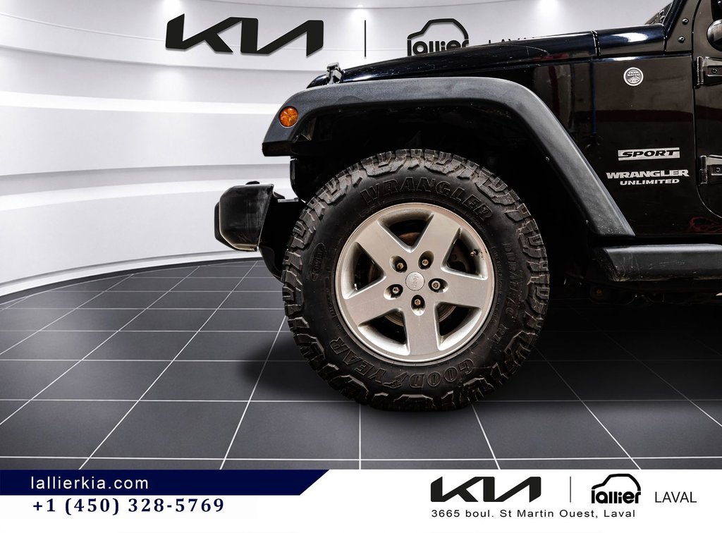 2016 Jeep Wrangler Unlimited Sport in Montréal, Quebec - 10 - w1024h768px
