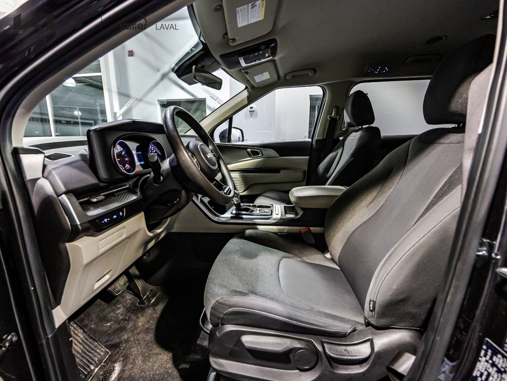 Kia Carnival LX 2024 à , Québec - 17 - w1024h768px