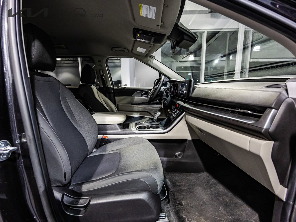 Kia Carnival LX 2024 à , Québec - 16 - w1024h768px