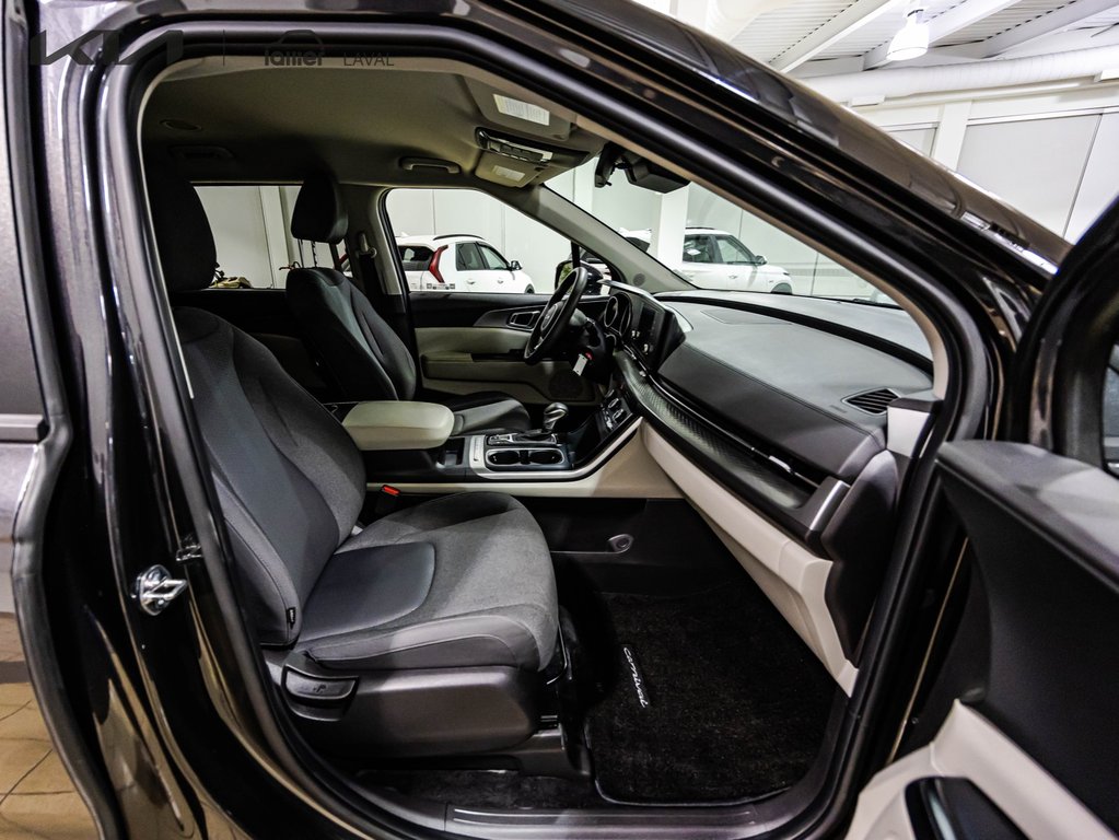 Kia Carnival LX 2024 à , Québec - 20 - w1024h768px