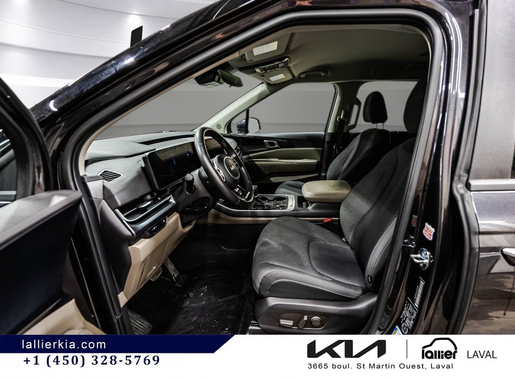 2025 Kia Carnival LX+ in Montréal, Quebec - 22 - w1024h768px