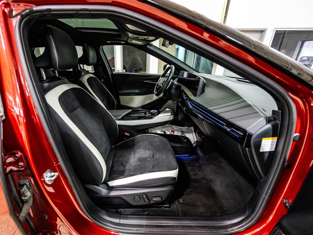 Kia EV6 Land-w-GT-Line Pkg 2 2024 à , Québec - 11 - w1024h768px