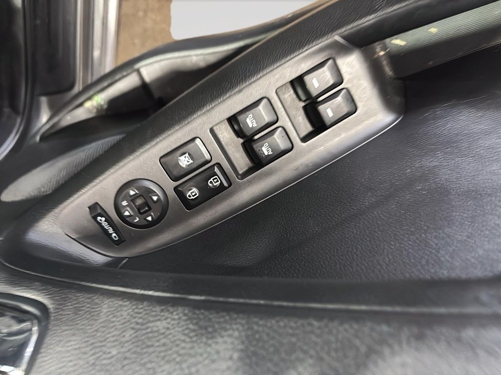 Kia Forte 5-Door SX 2016 à Montréal, Québec - 3 - w1024h768px