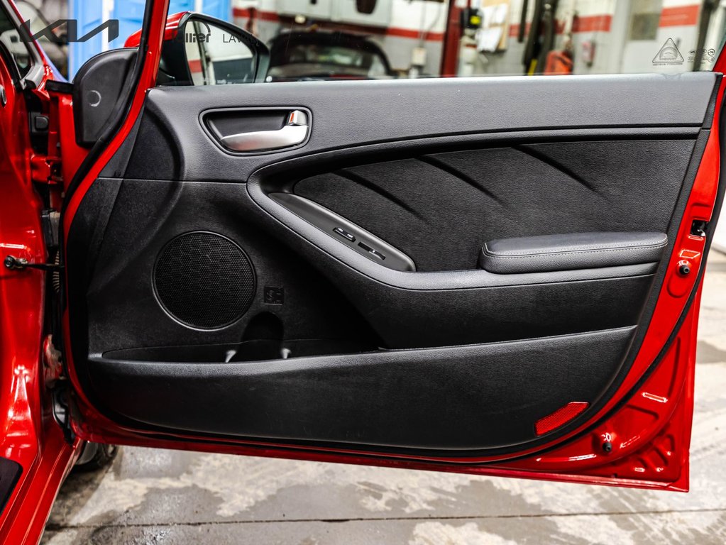 2017 Kia Forte LX in Montréal, Quebec - 16 - w1024h768px