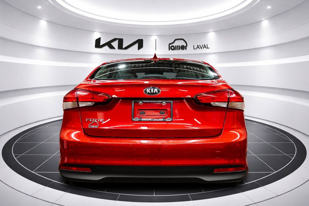 2017 Kia Forte LX in Montréal, Quebec - 6 - w1024h768px