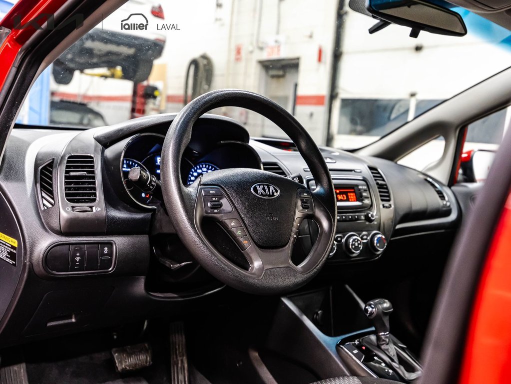 2017 Kia Forte LX in Montréal, Quebec - 19 - w1024h768px
