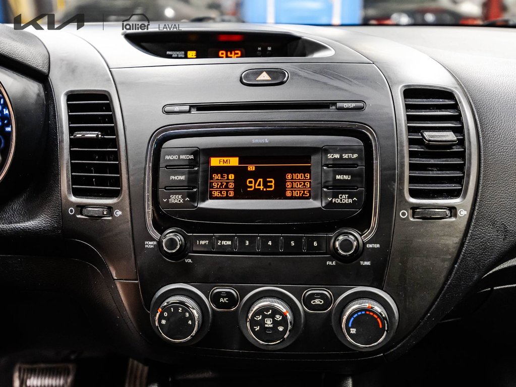 2017 Kia Forte LX in Montréal, Quebec - 23 - w1024h768px