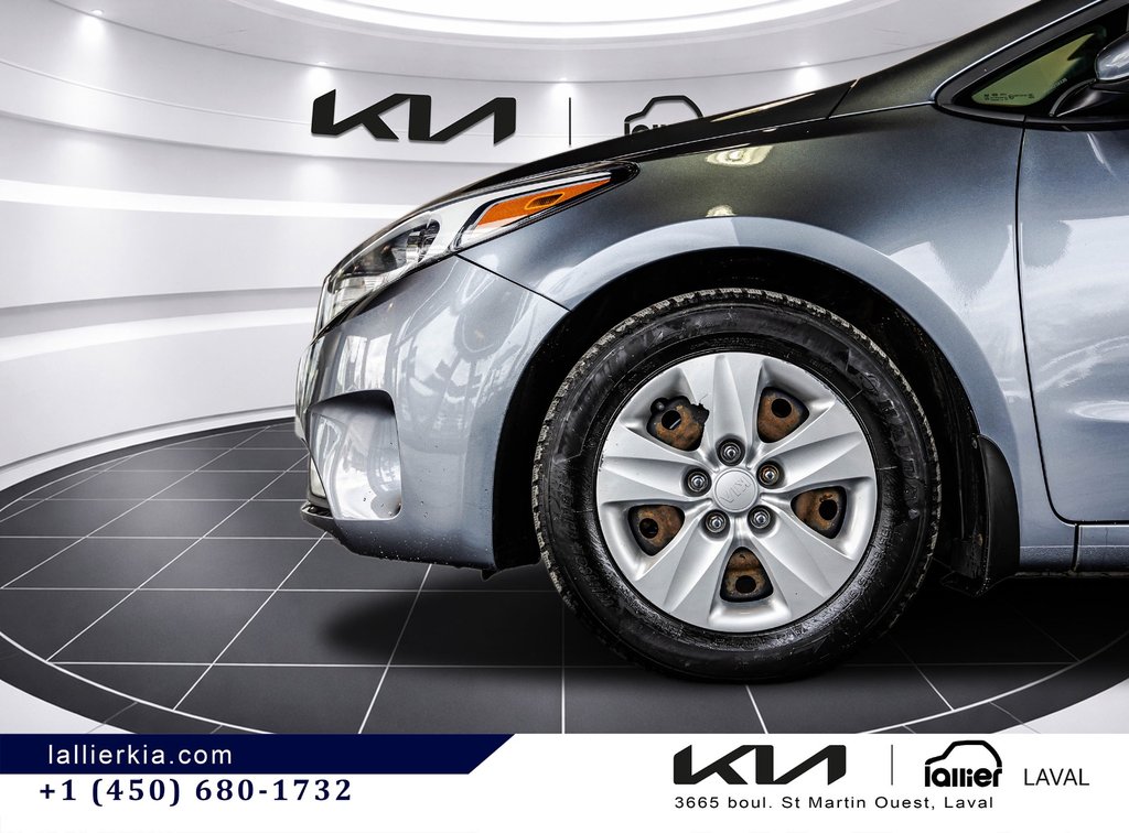 2017 Kia Forte LX+ in Montréal, Quebec - 13 - w1024h768px