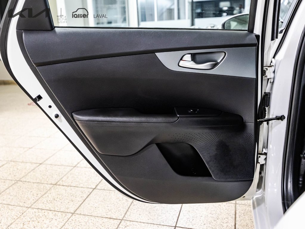 Kia Forte LX 2019 à , Québec - 12 - w1024h768px
