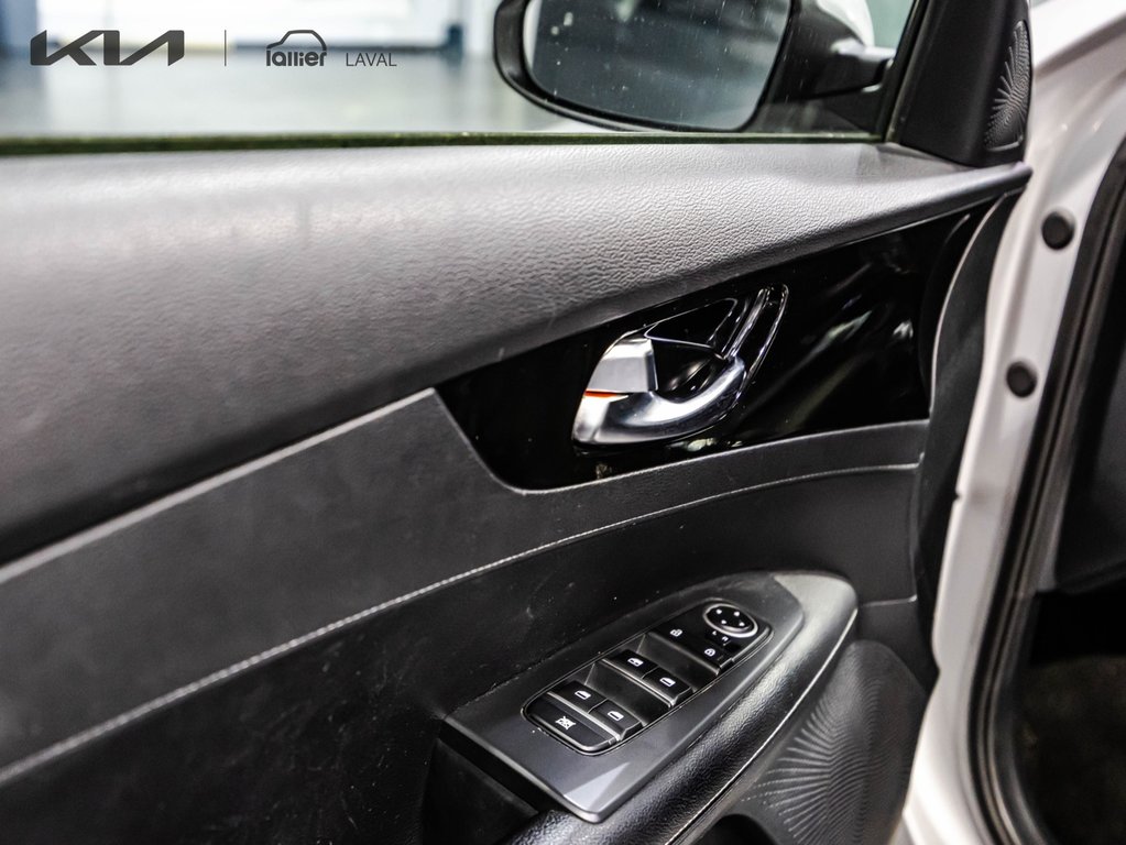 Kia Forte EX+ 2020 à , Québec - 11 - w1024h768px
