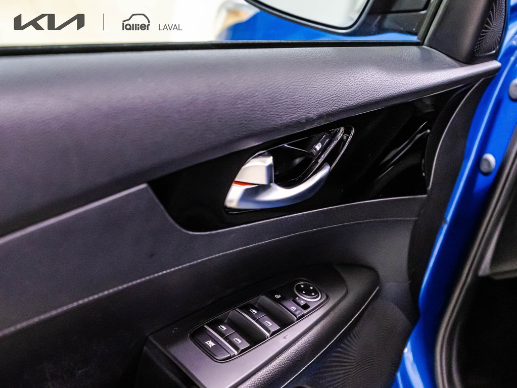 Kia Forte EX+ 2021 à , Québec - 11 - w1024h768px