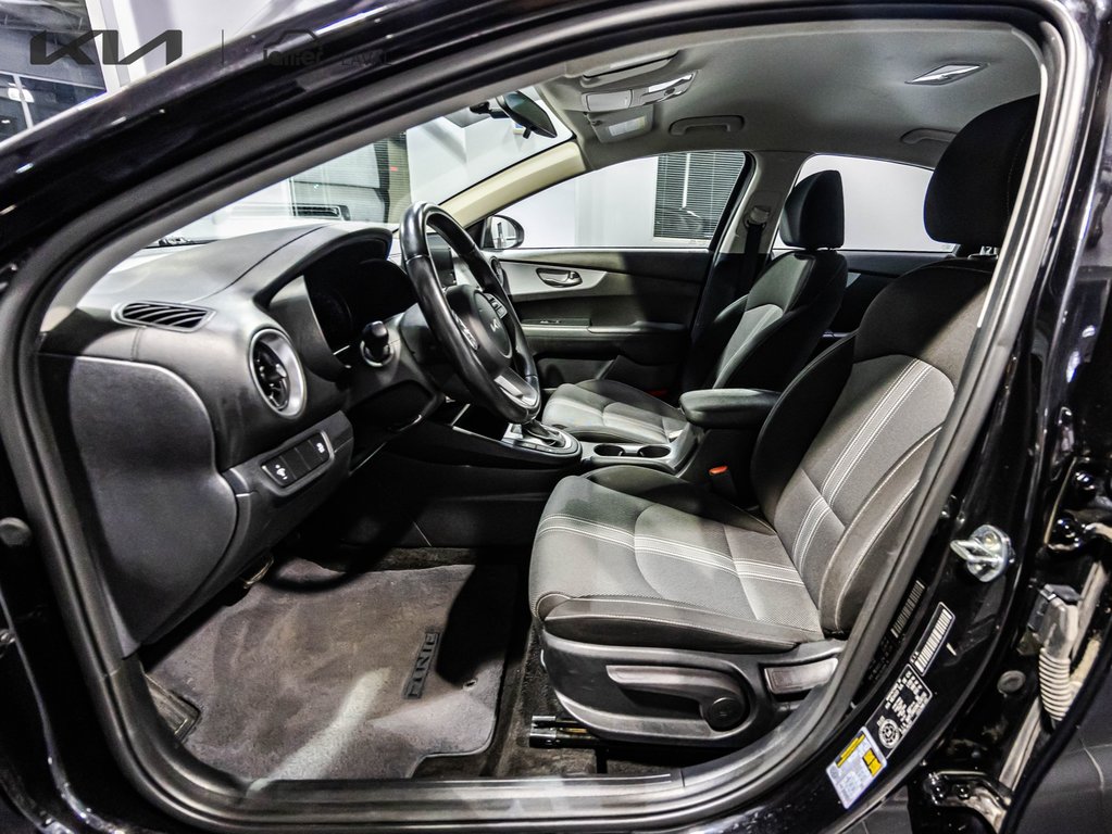 Kia Forte LX 2022 à , Québec - 13 - w1024h768px