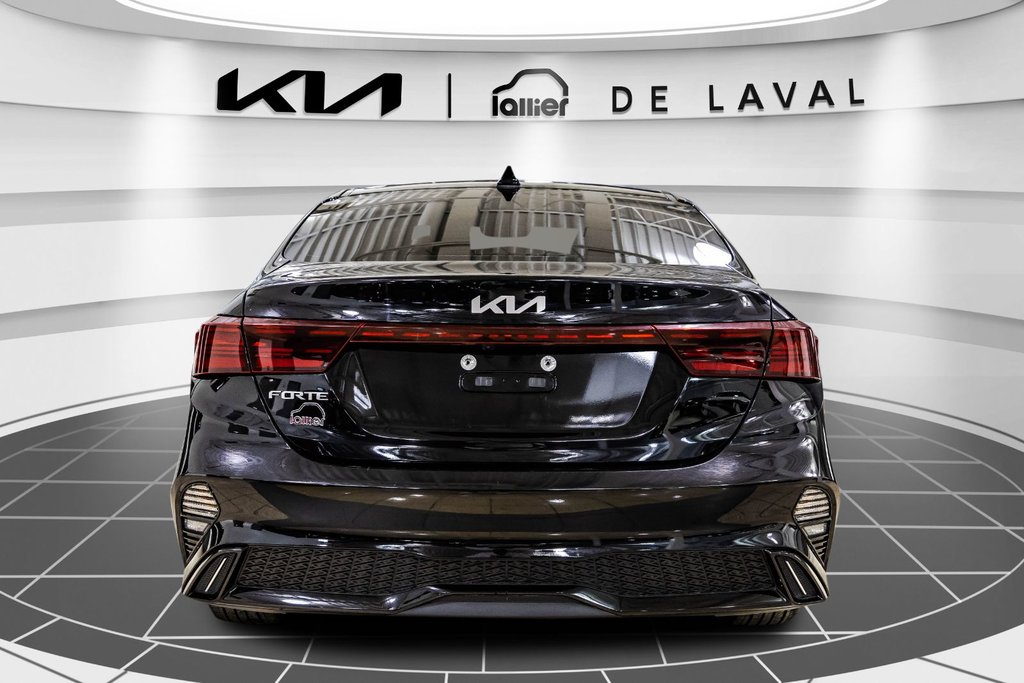 Kia Forte EX+ 2022 à , Québec - 8 - w1024h768px