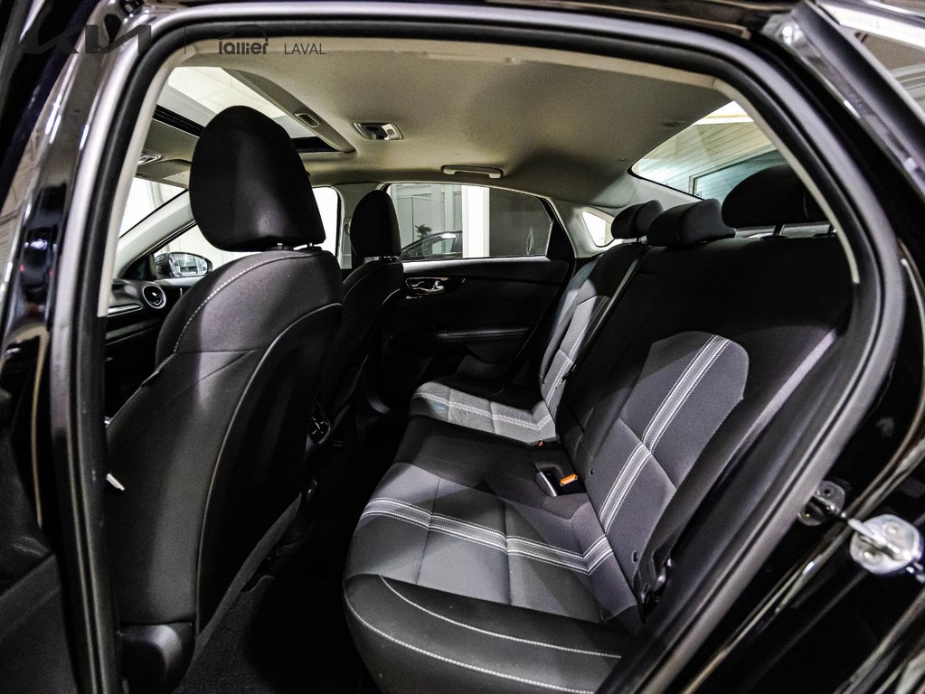Kia Forte EX+ 2022 à , Québec - 13 - w1024h768px