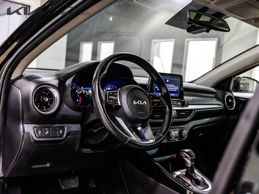 Kia Forte EX 2022 à , Québec - 12 - w1024h768px