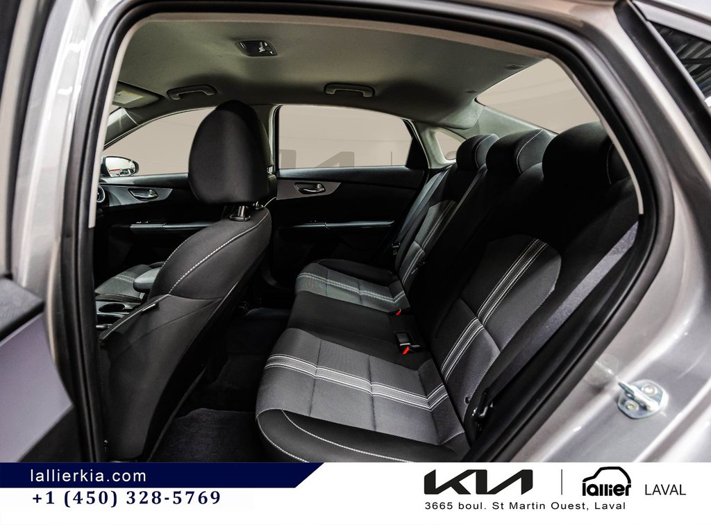 2022 Kia Forte LX in Montréal, Quebec - 13 - w1024h768px