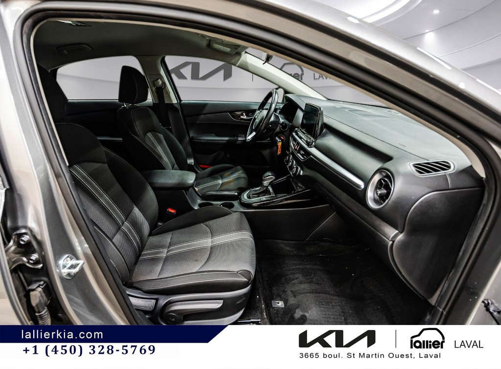 2022 Kia Forte EX in Montréal, Quebec - 16 - w1024h768px
